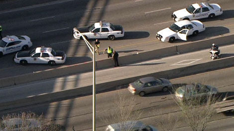 Fatal foot chase leads to massive backup on I-35E | wfaa.com