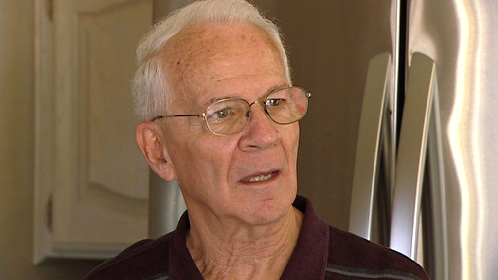 Former Waxahachie player helps old coach live with Alzheimer's