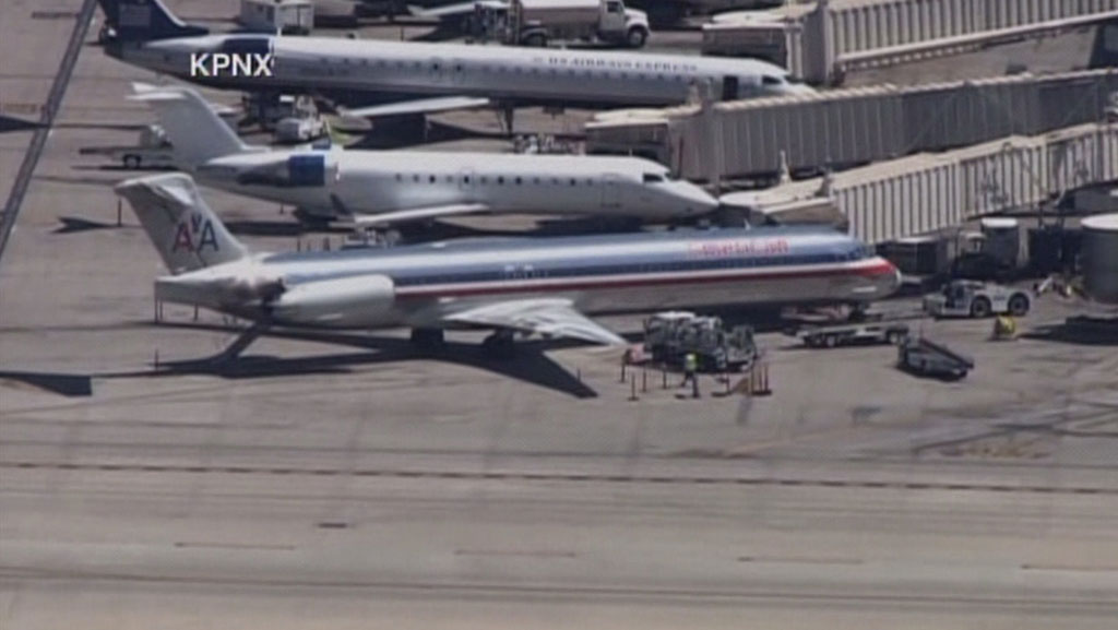 American Airlines flight to D/FW diverted for unruly passenger