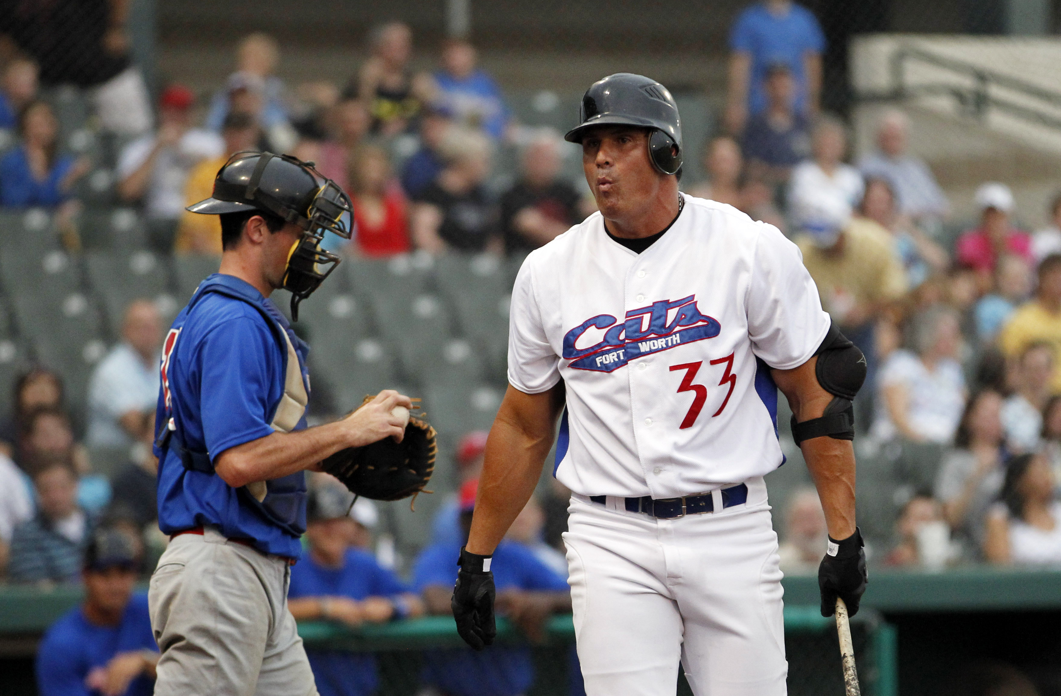 Jose Canseco To Sell Gun That Shot Off Finger & The Finger