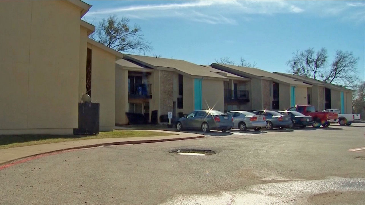 Terrell apartment marks weekandahalf without heat