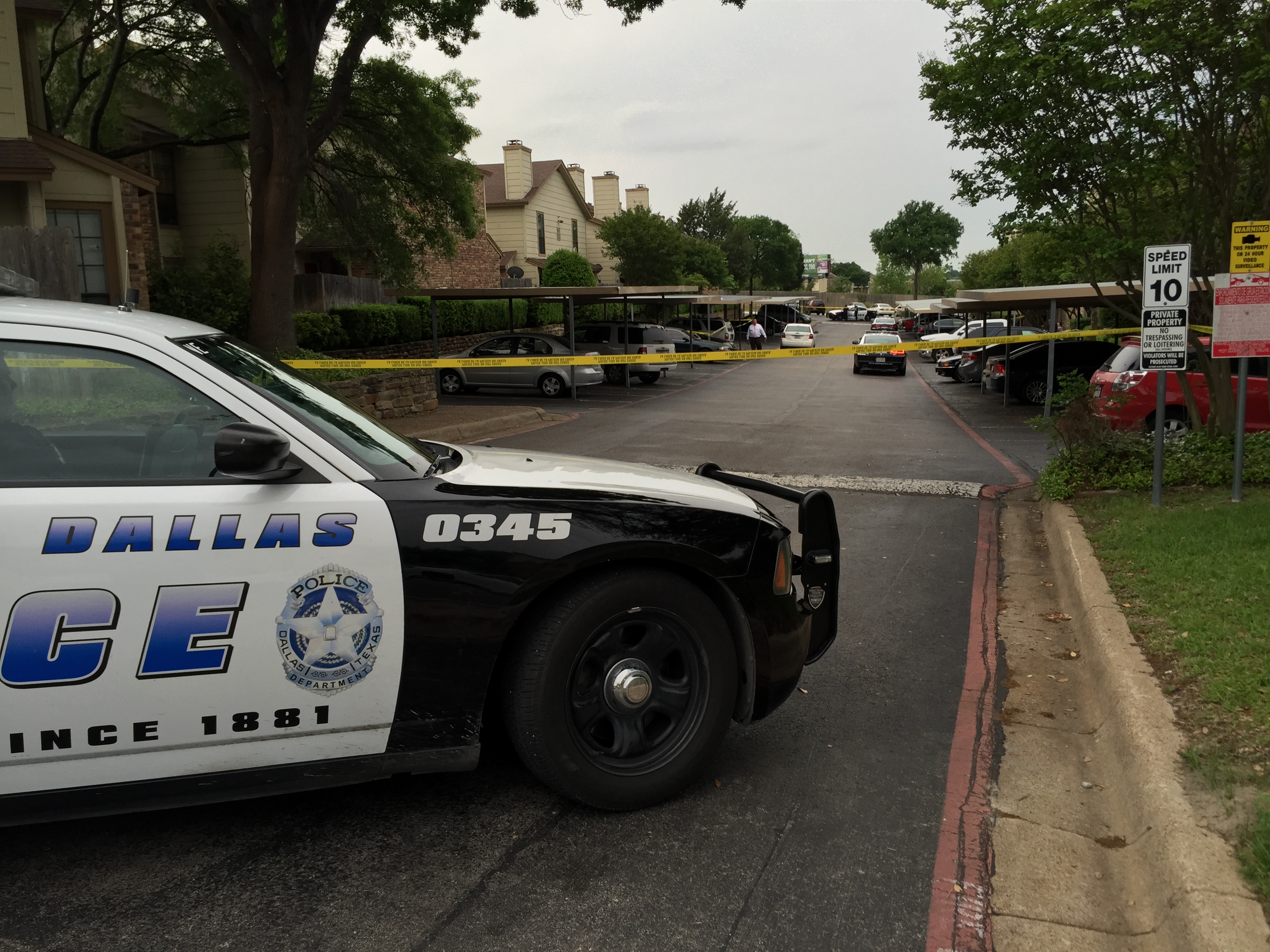 Two dead in double shooting at Dallas apartment | wfaa.com