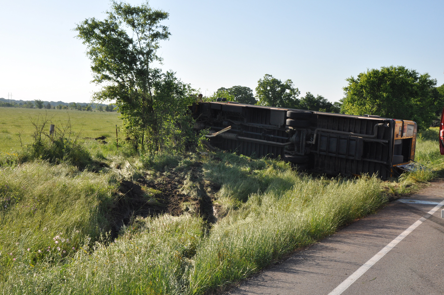 5 students injured in East Texas bus crash | wfaa.com