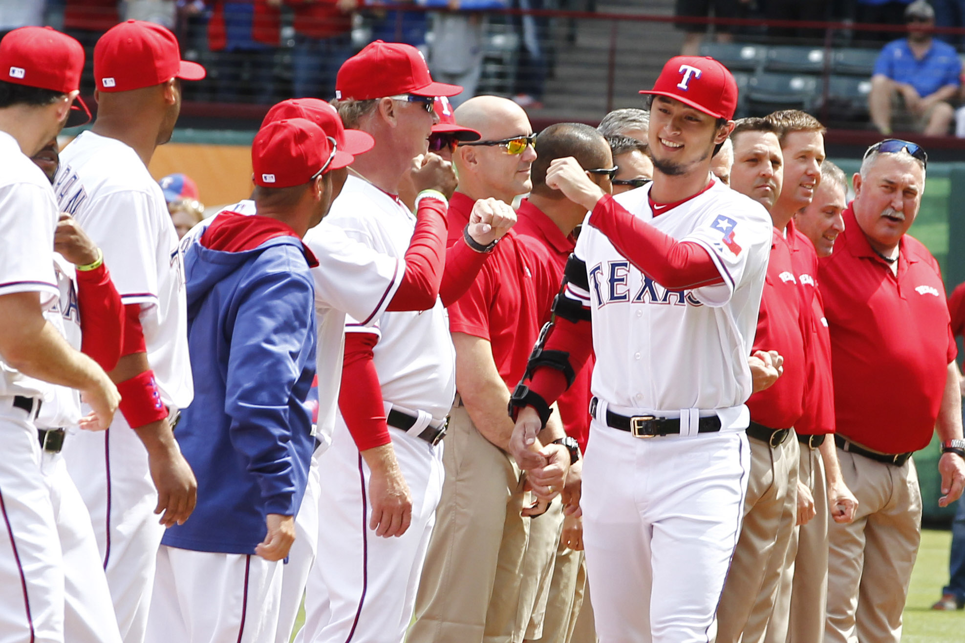 Rangers' Darvish to have surgery