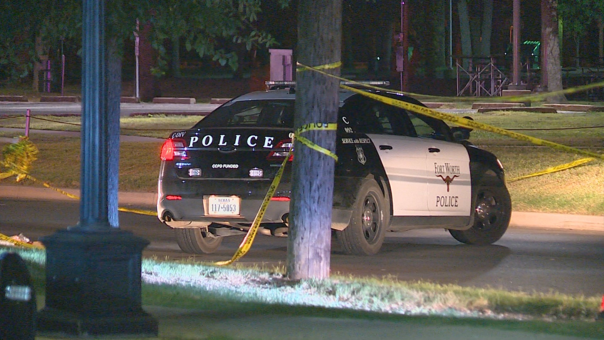 Man found shot outside Fort Worth Walmart