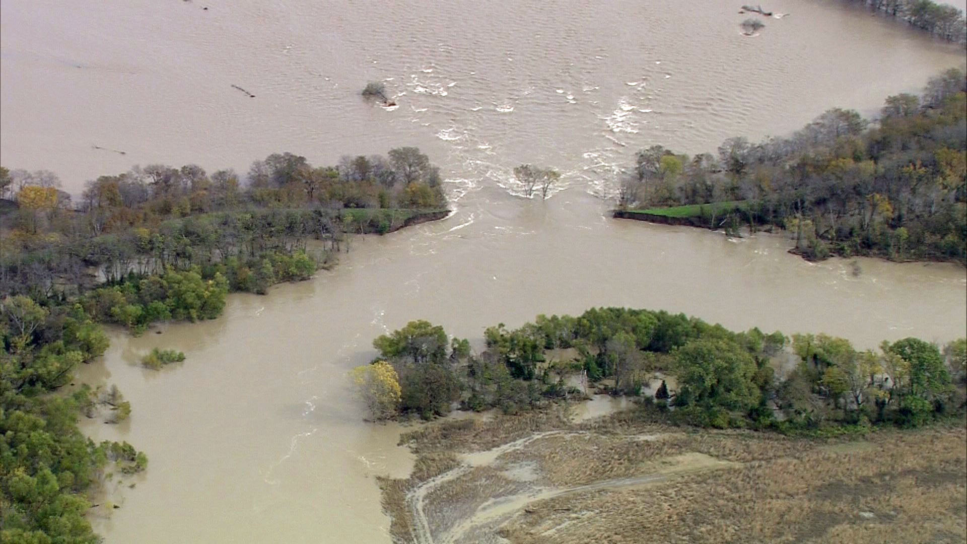 Levee Break Floods 3200 Acres In Kaufman County