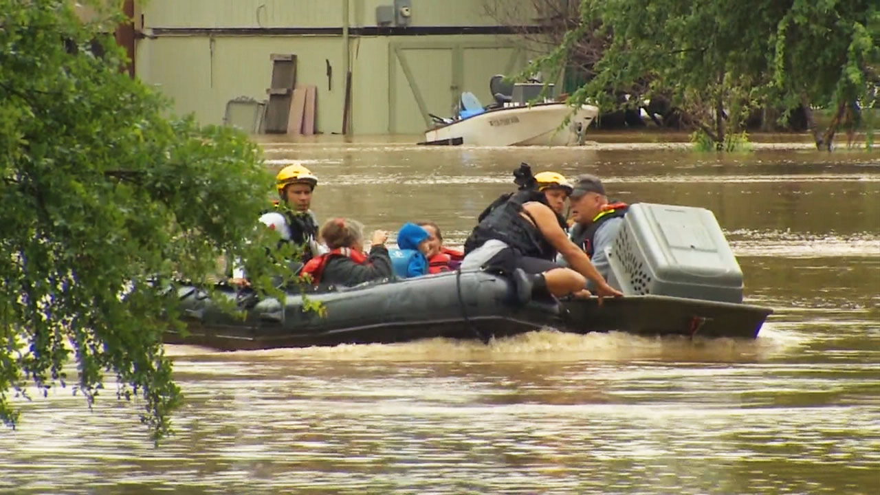 Rain gone, sunny skies return to flood-recovering Houston