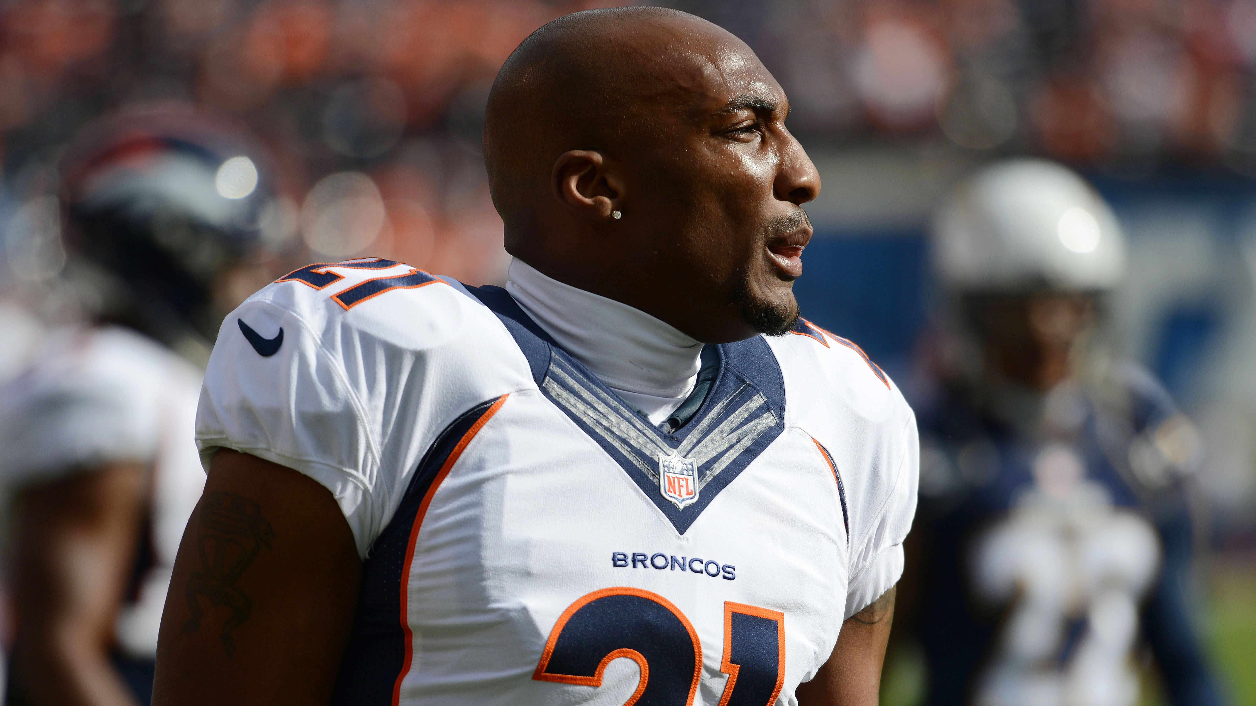 Broncos player Aqib Talib shot, released from hospital