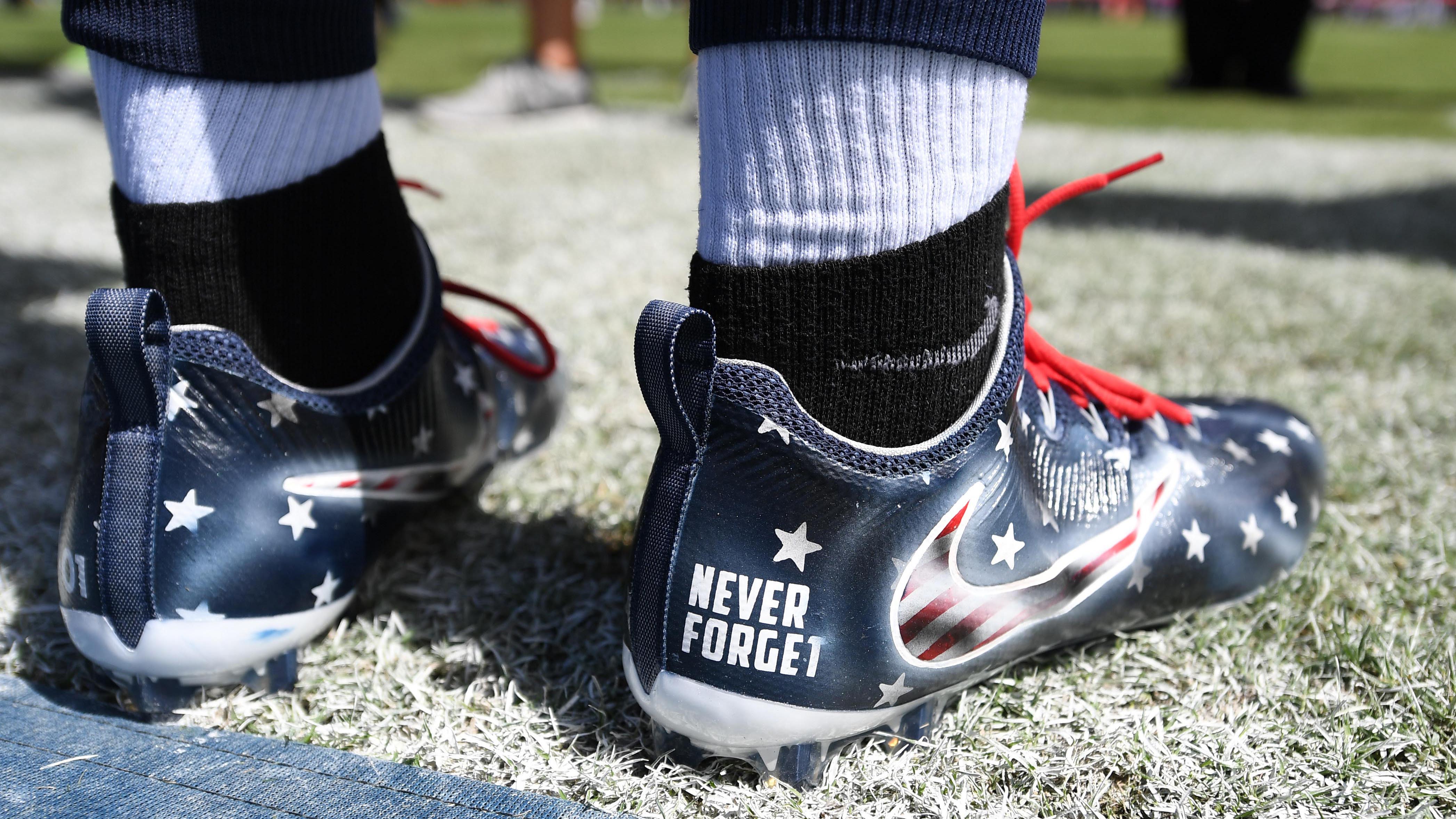 The NFL Fined A Player For Wearing Purple Cleats For Domestic Violence  Awareness