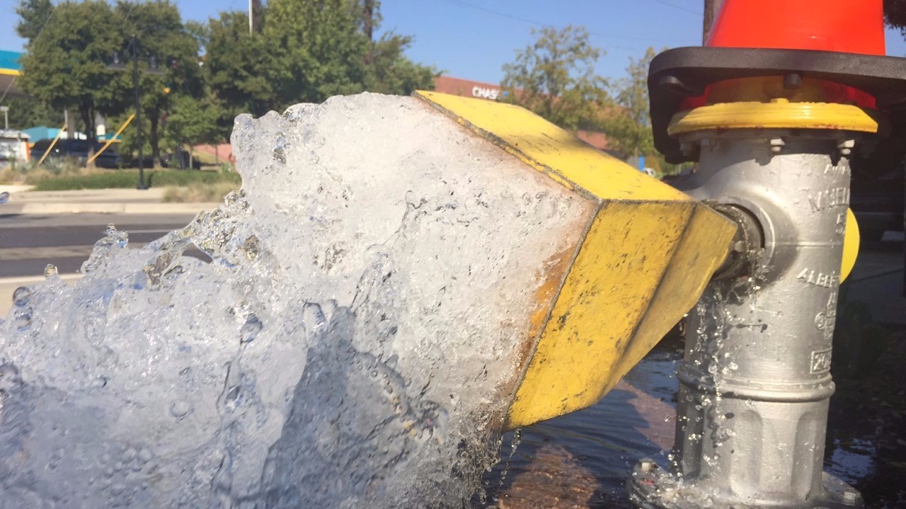 gallons of water in pool