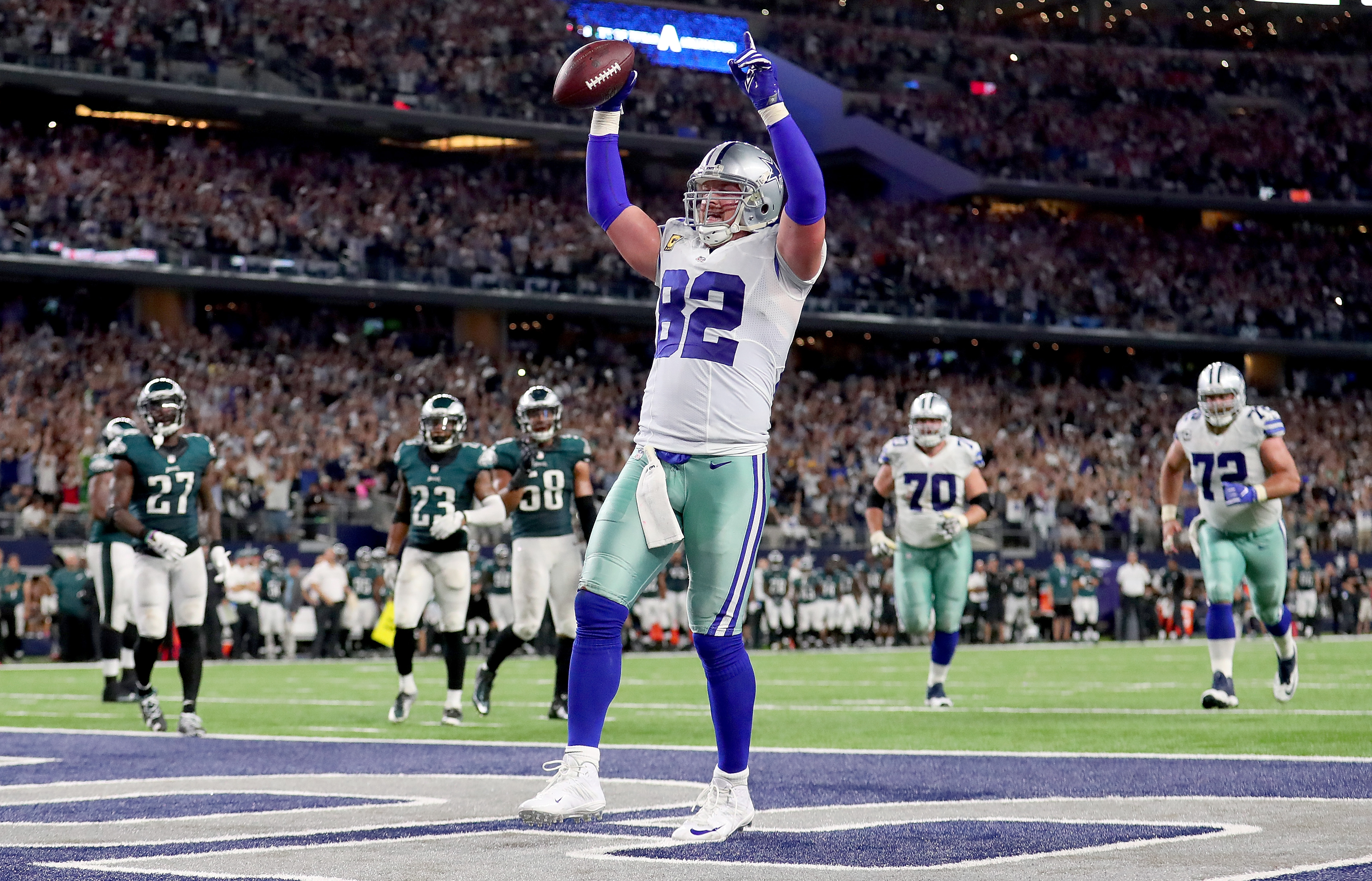 Photos: Cowboys Beat Eagles 29-23 | Wfaa.com