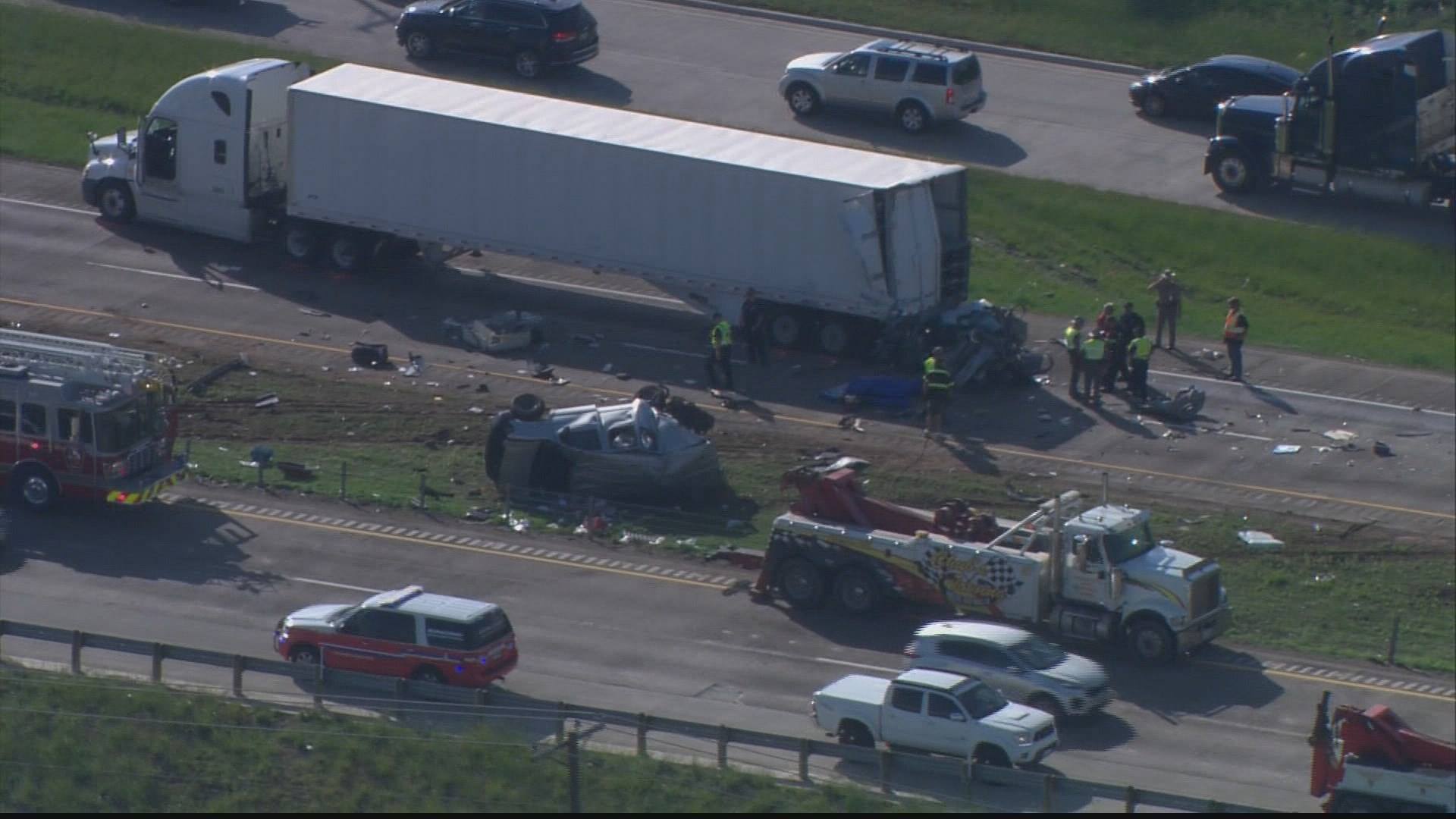 Deadly crash on I30 EB in Rockwall County