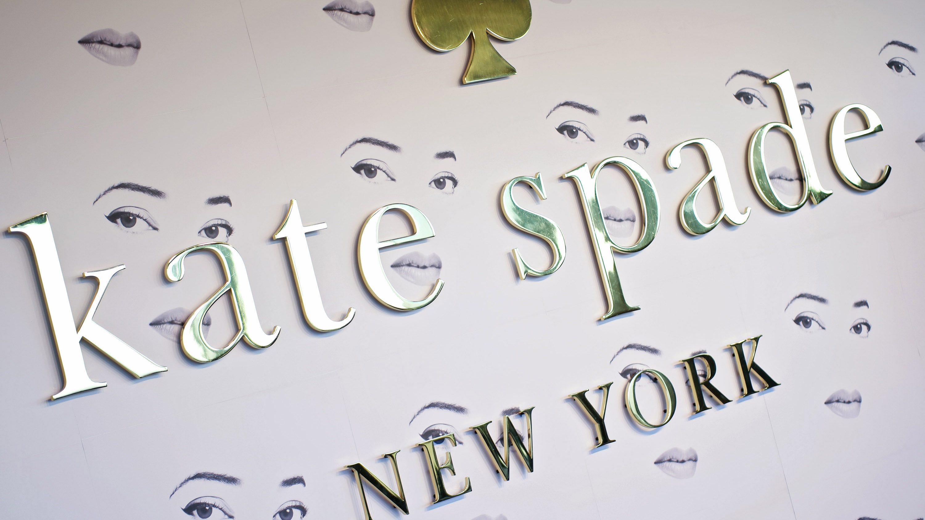 Marketing Strategies, Marketing Mix and STP of Kate Spade