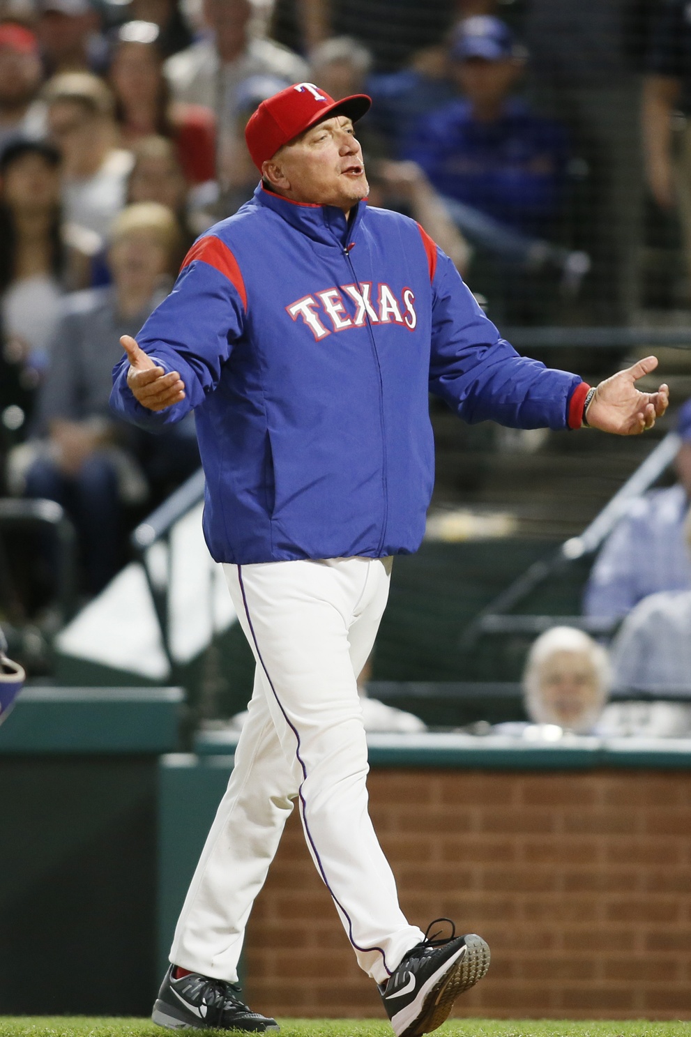 Texas Manager Jeff Banister a true baseball lifer: He owes his life to game  - Los Angeles Times