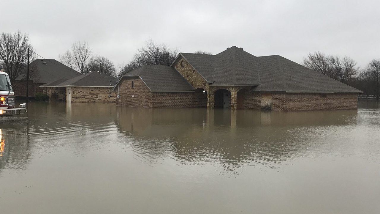 Rockwall homes flooding with more rain coming