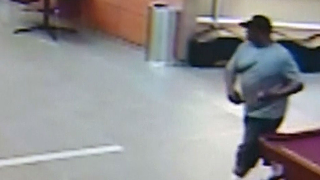 Police searching for suspect in Plano fitness center locker thefts ...