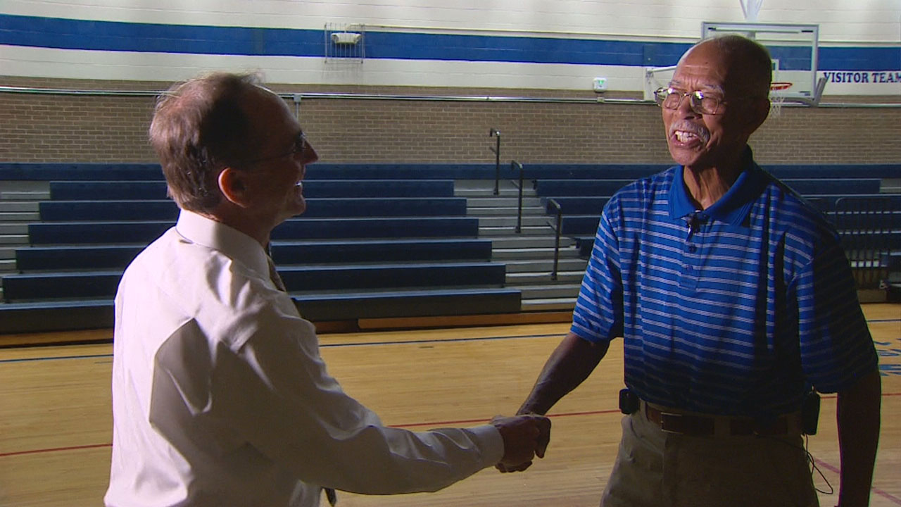 Former Dunbar coach still holds high school win title | wfaa.com