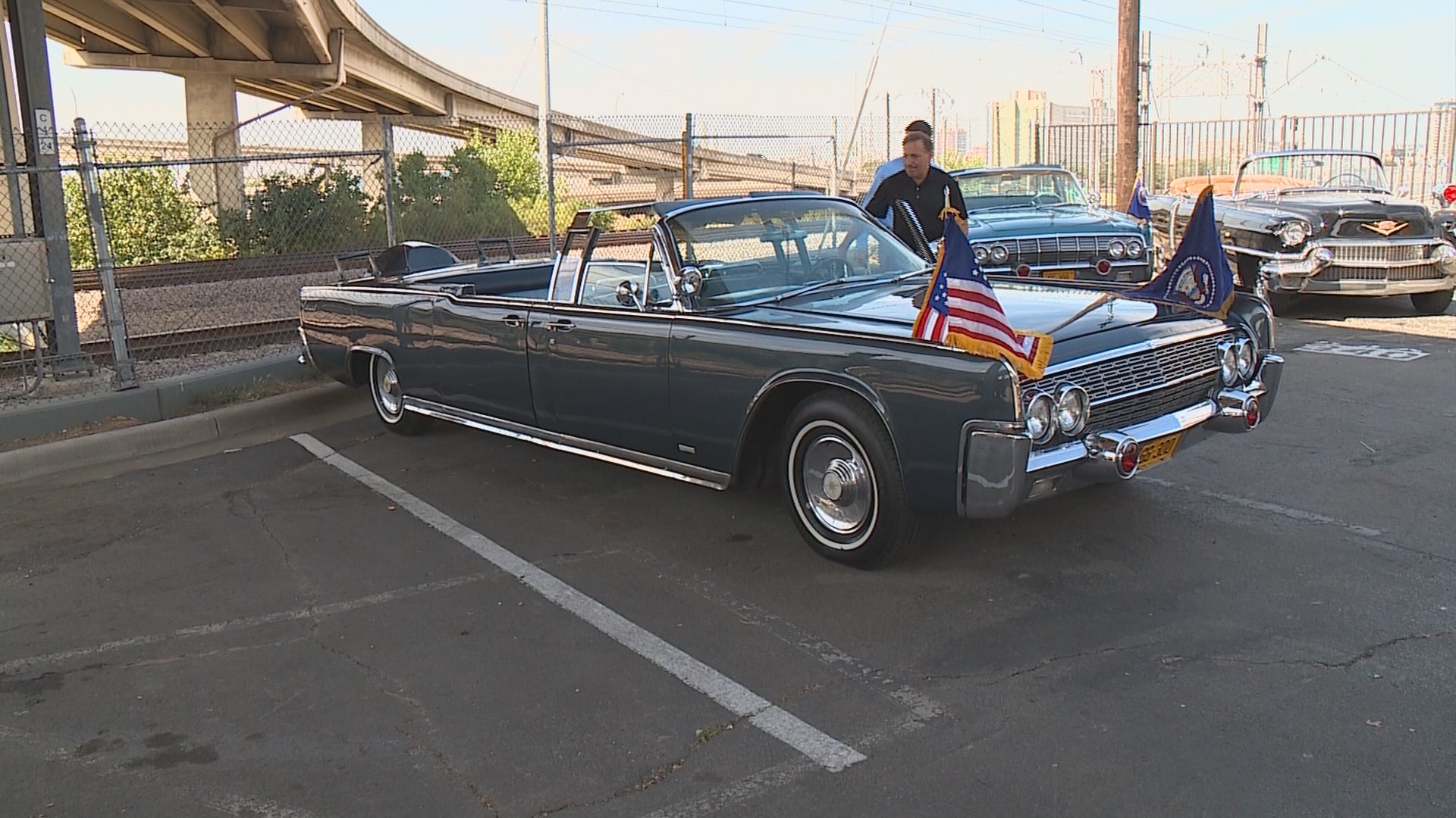 JFK limo lookalike stops traffic in Dallas | wfaa.com