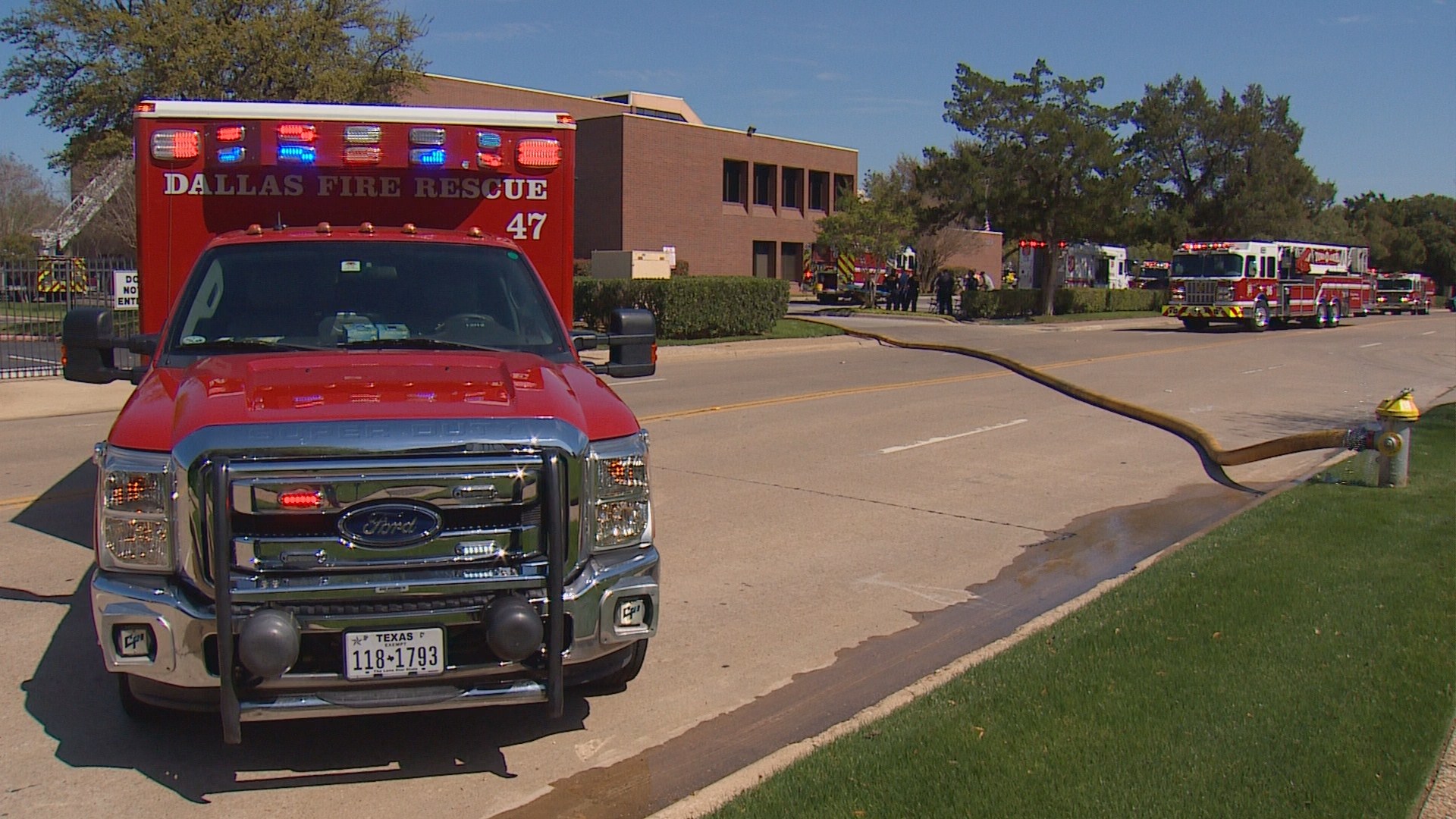 Fire burns single unit in northwest Dallas office building | wfaa.com