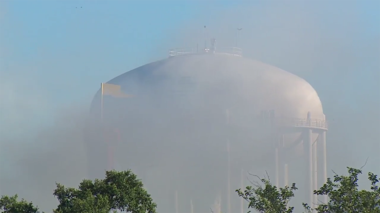 Photos: Fire at Traders Village | wfaa.com