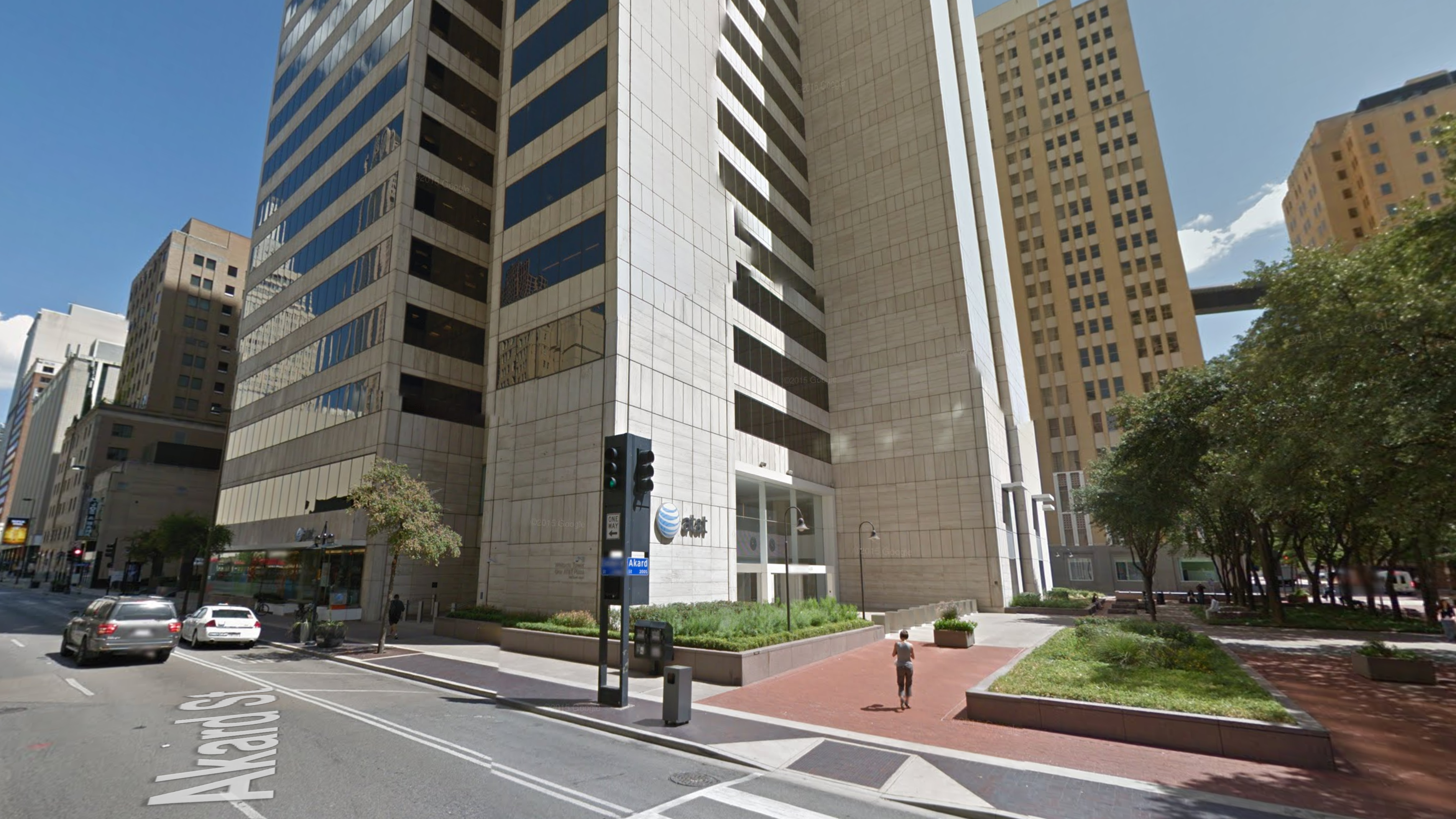 AT&T plans to keep HQ downtown, develop 'urban tech center' | wfaa.com