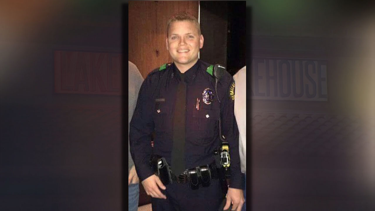 As family mourns, Dallas officer's good deed brings comfort | wfaa.com