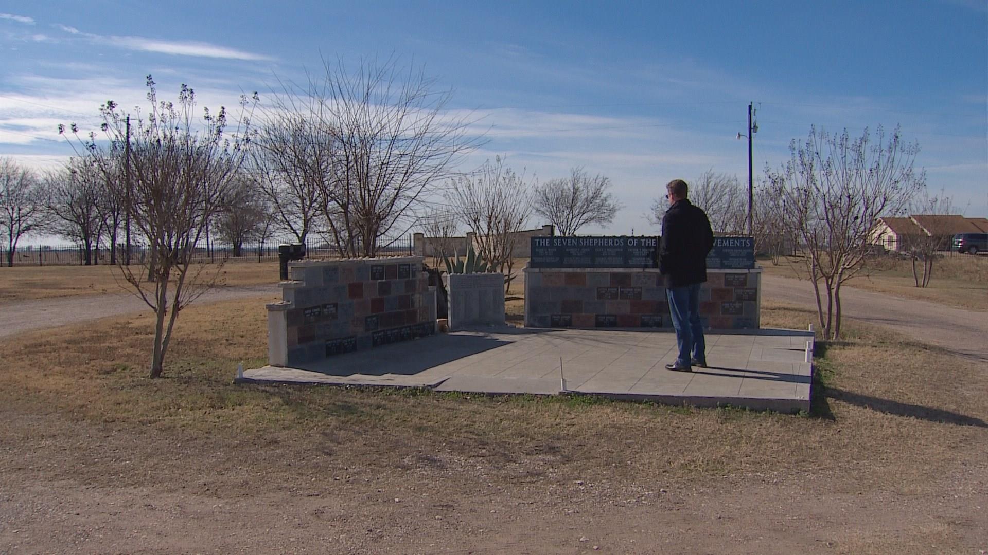 George Roden The Branch Davidian saga | A siege that ended in flames | khou.com